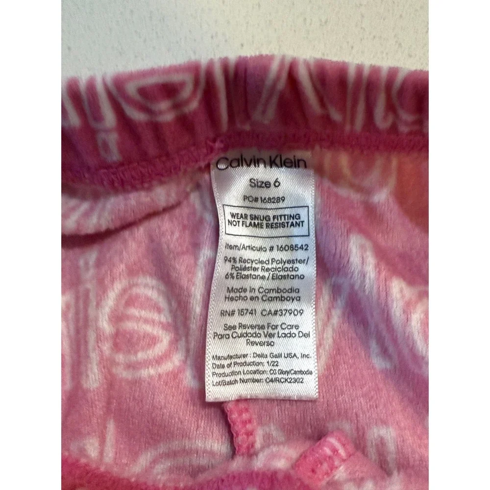Calvin Klein Kids Girls Pink Velvet All‎ Over Logo Pajama Set Size 6 Cozy Soft